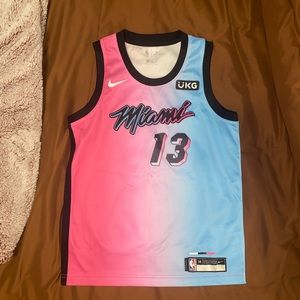 Womens Miami Heat jersey size Medium. Only worn once.